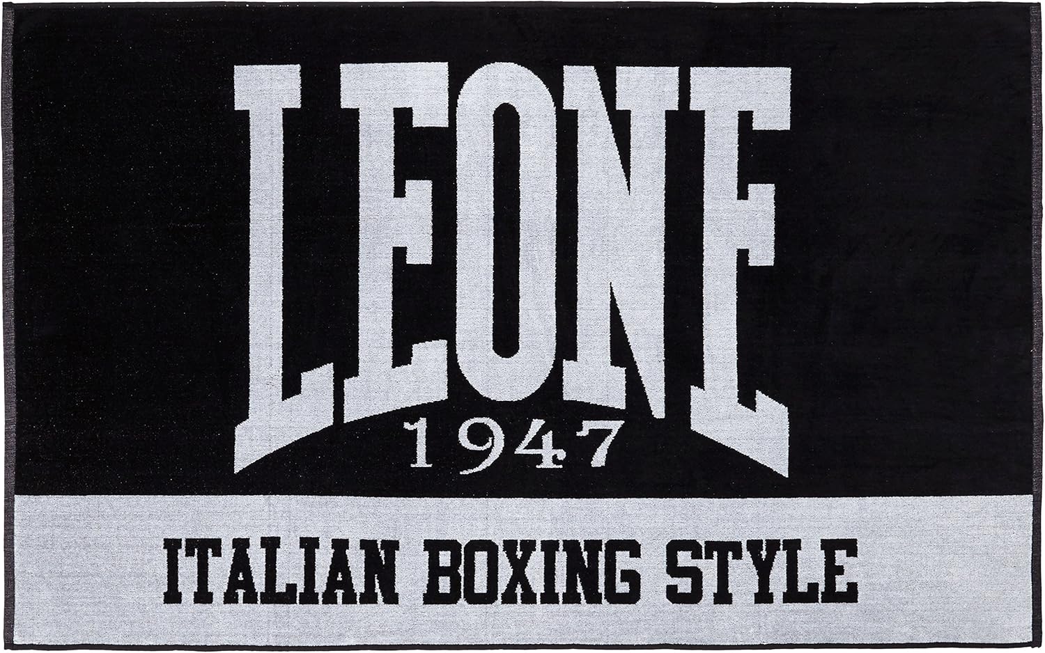 LEONE 1947, AC916 Gym Towel, Black, One Size 1 LEONE 1947, AC916 Gym Towel, Black, One Size